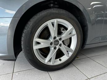 AUDI A4 AVANT 3.0 TDI V6 Sport Estate 5dr Diesel S Tronic Euro 6 (s/s) (218 ps