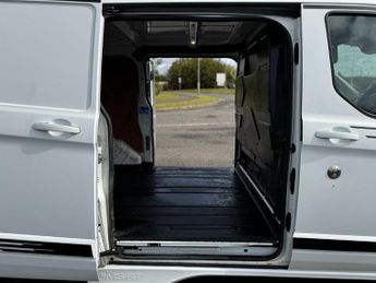 FORD TRANSIT CUSTOM MS- RT 2.0 TDCi 290 Limited Panel Van 5dr Diesel Automatic L1 H1 (165 g