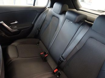 MERCEDES-BENZ A-CLASS 1.5 A180d Sport (Executive) Hatchback 5dr Diesel 7G-DCT Euro 6 (