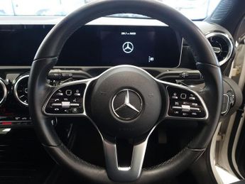 MERCEDES-BENZ A-CLASS 1.5 A180d Sport (Executive) Hatchback 5dr Diesel 7G-DCT Euro 6 (