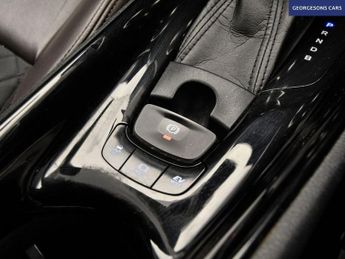 TOYOTA C-HR 1.8 VVT-h Excel SUV 5dr Petrol Hybrid CVT Euro 6 (s/s) (122 ps)