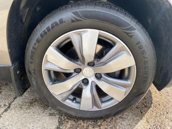 PEUGEOT 2008 1.6 VTi Allure SUV 5dr Petrol Auto Euro 5 (120 ps)