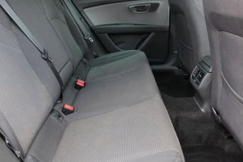 SEAT LEON 1.2 TSI SE Dynamic Technology ST 5dr Petrol Manual Euro 6 (s/s) 