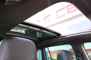 VOLKSWAGEN TIGUAN 2.0 TDI R-Line Tech SUV 5dr Diesel DSG Euro 6 (s/s) (150 ps)