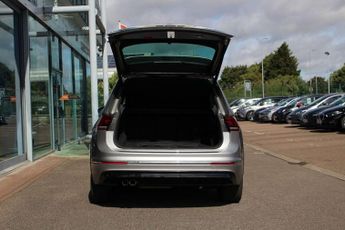 VOLKSWAGEN TIGUAN 2.0 TDI R-Line Tech SUV 5dr Diesel DSG Euro 6 (s/s) (150 ps)