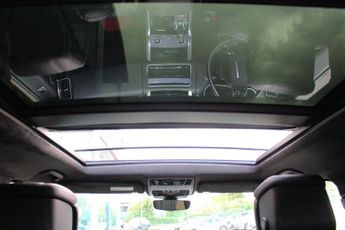 LAND ROVER RANGE ROVER SPORT 3.0 SD V6 Autobiography Dynamic SUV 5dr Diesel Auto 4WD Euro 6 (