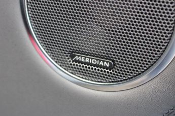 LAND ROVER RANGE ROVER SPORT 3.0 SD V6 Autobiography Dynamic SUV 5dr Diesel Auto 4WD Euro 6 (