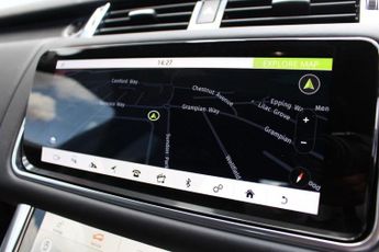 LAND ROVER RANGE ROVER SPORT 3.0 SD V6 Autobiography Dynamic SUV 5dr Diesel Auto 4WD Euro 6 (