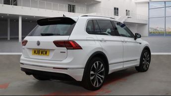 VOLKSWAGEN TIGUAN 2.0 TSI R-Line SUV 5dr Petrol DSG 4Motion Euro 6 (s/s) (180 ps)