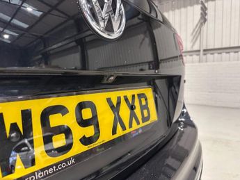 VOLKSWAGEN TIGUAN 2.0 TDI R-Line Tech SUV 5dr Diesel DSG 4Motion Euro 6 (s/s) (190