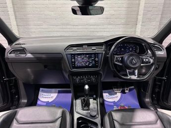 VOLKSWAGEN TIGUAN 2.0 TDI R-Line Tech SUV 5dr Diesel DSG 4Motion Euro 6 (s/s) (190