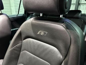 VOLKSWAGEN TIGUAN 2.0 TDI R-Line Tech SUV 5dr Diesel DSG 4Motion Euro 6 (s/s) (190