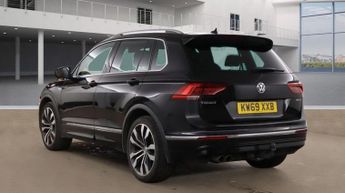 VOLKSWAGEN TIGUAN 2.0 TDI R-Line Tech SUV 5dr Diesel DSG 4Motion Euro 6 (s/s) (190