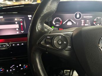 VAUXHALL MOKKA 1.2 Turbo SRi Premium SUV 5dr Petrol Auto Euro 6 (s/s) (130 ps)