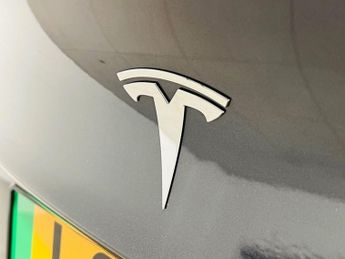 TESLA Model 3 (Dual Motor) Long Range Saloon 4dr Electric Auto 4WDE (346 ps)
