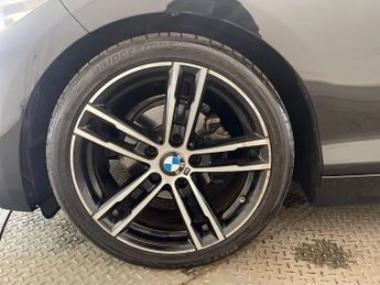 BMW 2 SERIES 2.0 218i M Sport Convertible 2dr Petrol Auto Euro 6 (s/s) (136 p