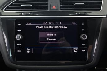 VOLKSWAGEN TIGUAN 1.5 TSI R-Line DSG Euro 6 (s/s) 5dr