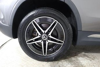 MERCEDES-BENZ EQA EQA 300 66.5kWh AMG Line Auto 4MATIC 5dr