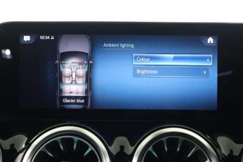 MERCEDES-BENZ EQA EQA 300 66.5kWh AMG Line Auto 4MATIC 5dr