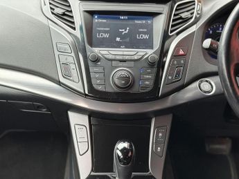 HYUNDAI I40 1.7 CRDi Blue Drive SE Nav Business Tourer 5dr Diesel DCT Euro 6