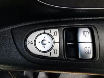 MERCEDES-BENZ EVITO 116 e 66kWh Progressive Panel Van 6dr Electric Auto FWD L2 (LWB)