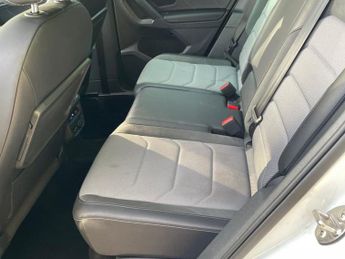 VOLKSWAGEN TIGUAN 1.5 TSI EVO R-Line SUV 5dr Petrol DSG Euro 6 (s/s)