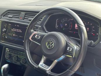 VOLKSWAGEN TIGUAN 1.5 TSI EVO R-Line SUV 5dr Petrol DSG Euro 6 (s/s)