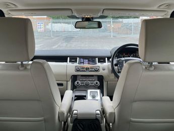 LAND ROVER RANGE ROVER SPORT 3.0 SD V6 HSE SUV 5dr Diesel Auto 4WD Euro 5 (255 bhp)