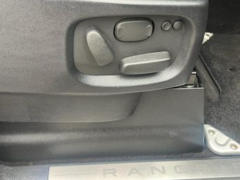 LAND ROVER RANGE ROVER SPORT 3.0 SD V6 HSE Black SUV 5dr Diesel Auto 4WD Euro 5 (255 bhp)