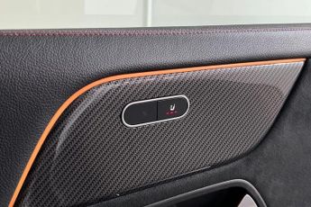 MERCEDES-BENZ GLA CLASS 1.3 GLA250e 15.6kWh AMG Line (Premium) SUV 5dr Petrol Plug-in Hy