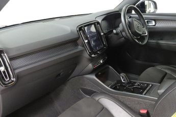 VOLVO XC40 2.0 D4 R-Design SUV 5dr Diesel Auto AWD Euro 6 (s/s) (190 ps) Cr