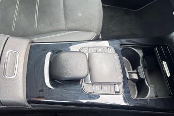 MERCEDES-BENZ A-CLASS 1.3 A250e 15.6kWh AMG Line Edition (Premium) Saloon 4dr Petrol P