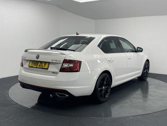 SKODA OCTAVIA 2.0 TDI vRS Hatchback 5dr Diesel DSG Euro 6 (s/s) (184 ps)