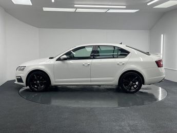 SKODA OCTAVIA 2.0 TDI vRS Hatchback 5dr Diesel DSG Euro 6 (s/s) (184 ps)