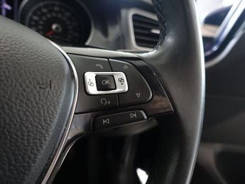VOLKSWAGEN GOLF 1.0 TSI SE Hatchback 5dr Petrol DSG Euro 6 (s/s) (110 bhp)