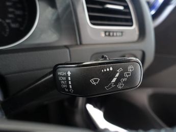 VOLKSWAGEN GOLF 1.0 TSI SE Hatchback 5dr Petrol DSG Euro 6 (s/s) (110 bhp)