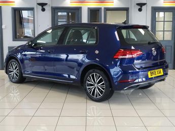 VOLKSWAGEN GOLF 1.0 TSI SE Hatchback 5dr Petrol DSG Euro 6 (s/s) (110 bhp)
