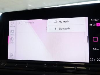 VOLKSWAGEN GOLF 1.5 eTSI MHEV Style Hatchback 5dr Petrol Hybrid DSG Euro 6 (s/s)