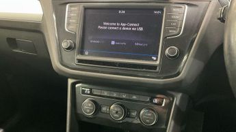 VOLKSWAGEN TIGUAN 2.0 TDI BlueMotion Tech SE SUV 5dr Diesel DSG Euro 6 (s/s) (150 