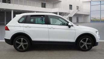 VOLKSWAGEN TIGUAN 2.0 TDI BlueMotion Tech SE SUV 5dr Diesel DSG Euro 6 (s/s) (150 