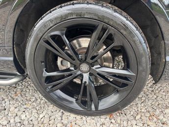 AUDI Q7 3.0 TDI V6 S line SUV 5dr Diesel Tiptronic quattro Euro 6 (s/s) 