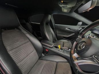 MERCEDES-BENZ GLA 2.1 GLA200d AMG Line (Executive) SUV 5dr Diesel 7G-DCT 4MATIC Eu