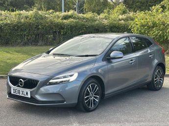 Volvo V40 2.0 T2 Momentum Hatchback 5dr Petrol Manual Euro 6 (s/s) (122 ps