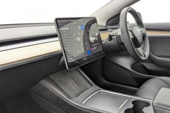 TESLA Model 3 Standard Range Plus Saloon 4dr Electric Auto RWD (241 bhp)