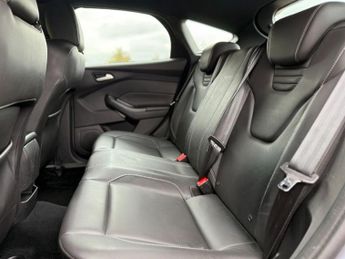 FORD FOCUS 2.0 TDCi ST-3 Hatchback 5dr Diesel Powershift Euro 6 (s/s) (185 