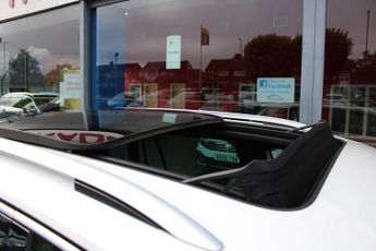 VOLKSWAGEN TIGUAN 2.0 TDI R-Line Tech SUV 5dr Diesel Manual Euro 6 (s/s) (150 ps)