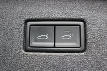 VOLKSWAGEN TIGUAN 2.0 TDI R-Line Tech SUV 5dr Diesel Manual Euro 6 (s/s) (150 ps)