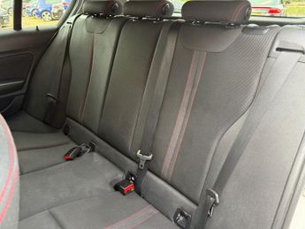 BMW 1 SERIES 2.0 120d Sport Hatchback 5dr Diesel Auto xDrive Euro 6 (s/s) (19