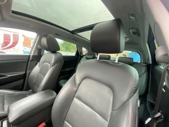 HYUNDAI TUCSON 1.6 T-GDi Premium SE SUV 5dr Petrol DCT Euro 6 (s/s) (177 ps)
