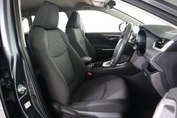 TOYOTA RAV4 2.5 VVT-h Design CVT Euro 6 (s/s) 5dr